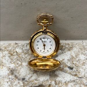 Xanadu Quartz Pocket Watch - works great!